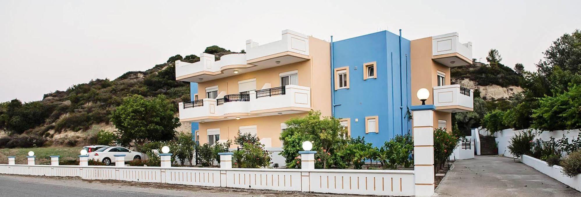 Nephele Apartament *