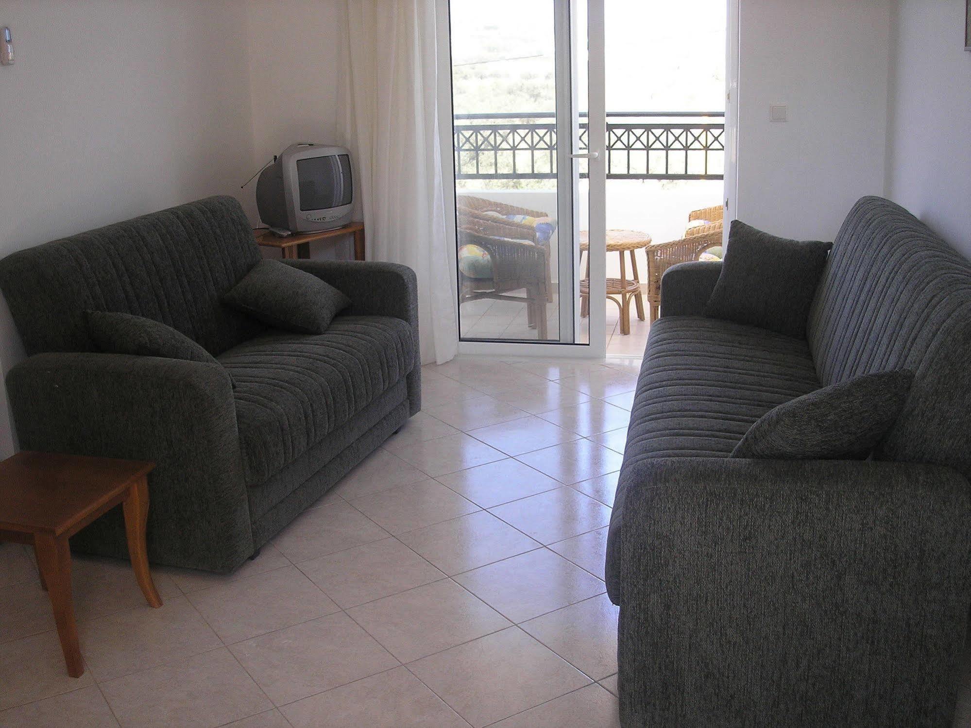 Nephele Apartament *